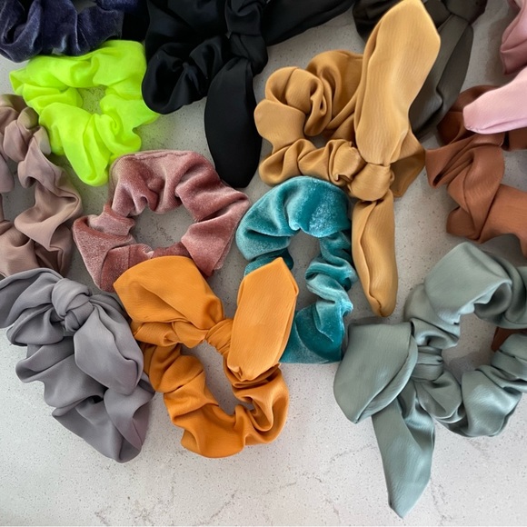Scrunchies Assorted Styles and Colors Qty. 20 NWOT - Picture 4 of 5